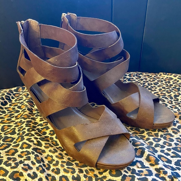 NWOT Mossimo Wedge Sandal - Picture 10 of 12